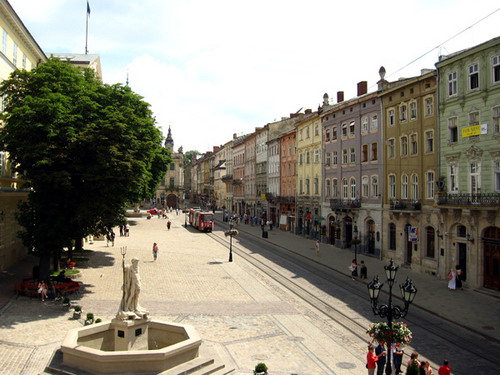 площа Ринок у Львові