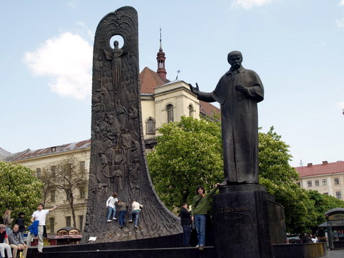 пам'ятник Тарасу Шевченку у Львові